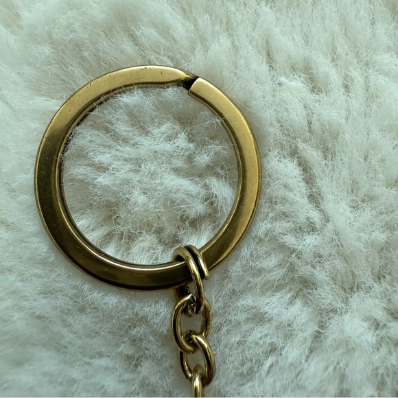 NEW!!! Coach small pink wallet/ keychain Retail 110$ - Picture 3 of 5